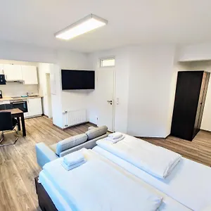 Boardinghouse - Stadtvilla Budget Apartment